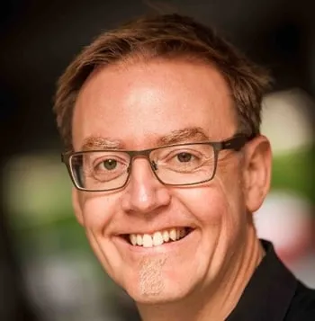 Matthias W.